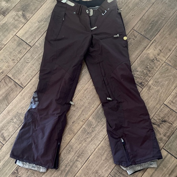 Warm Ski and Snowboard Pants DC Brand XS Exotek 5000 - Picture 1 of 11